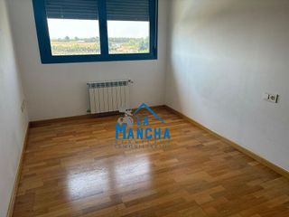 Piso en venta en Hermanos Falcó - Sepulcro Bolera en Albacete