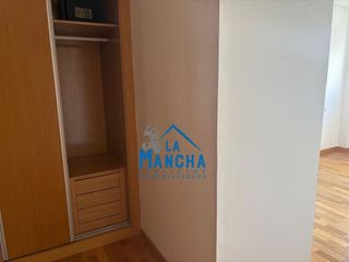 Piso en venta en Hermanos Falcó - Sepulcro Bolera en Albacete