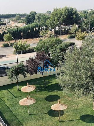 Piso en venta en Hermanos Falcó - Sepulcro Bolera en Albacete