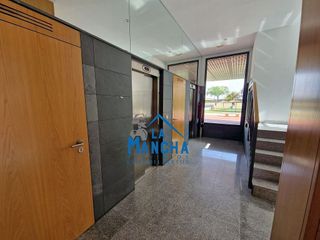 Piso en venta en Hermanos Falcó - Sepulcro Bolera en Albacete