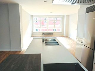 Piso en venta en Cuatro Caminos - Plaza de la Cubela en Coruña (A)