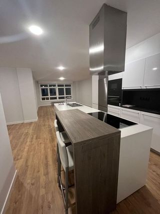 Piso en venta en Cuatro Caminos - Plaza de la Cubela en Coruña (A)