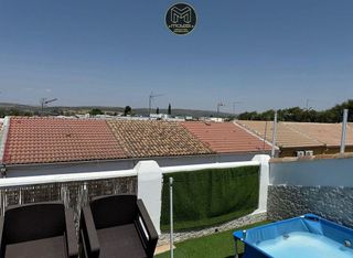 Chalet en venta en Mengíbar