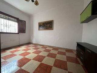 Casa adosada en venta en Marchena
