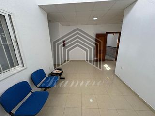 Chalet en venta en Núcleo Urbano en Chiclana de la Frontera