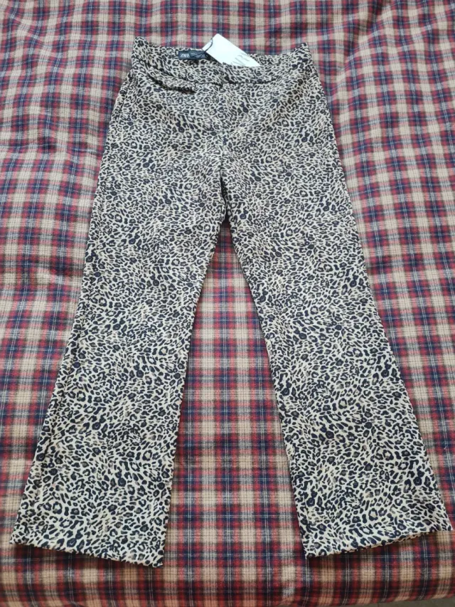 Pantalón juvenil Zara animal print