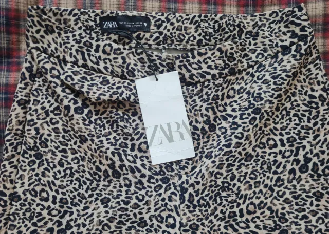 Pantalón juvenil Zara animal print