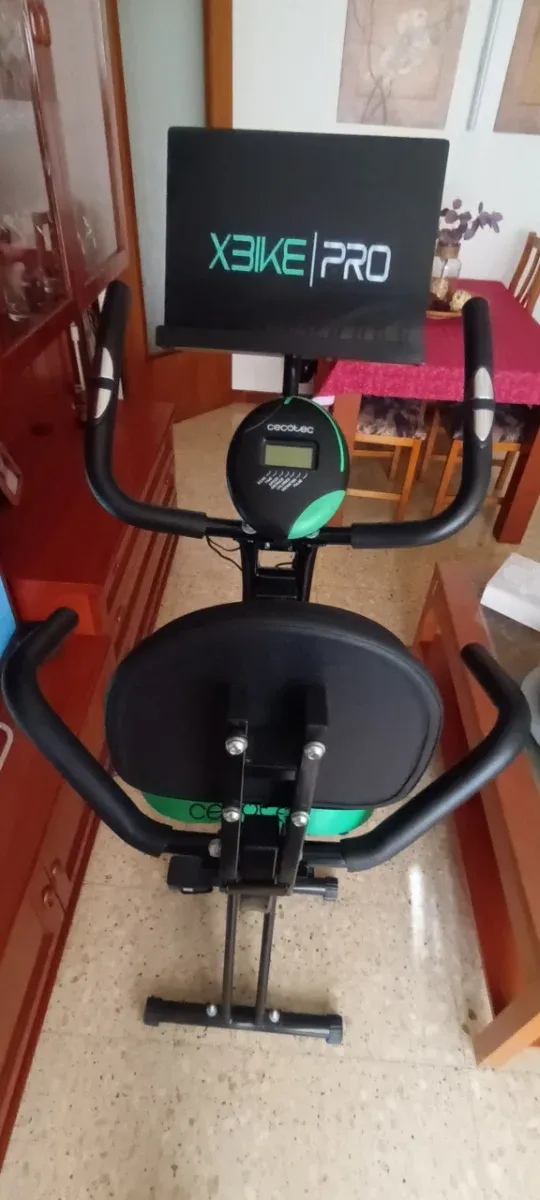 Bicicleta estática XBIKE PRO Cecotec