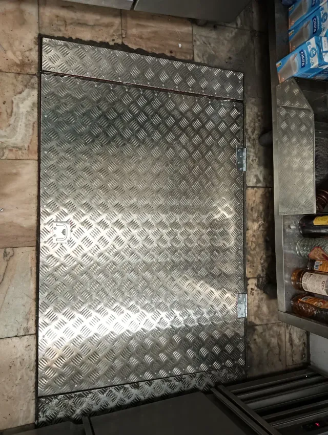 JS24H Cerrajero herrero Reparo a domicilio.