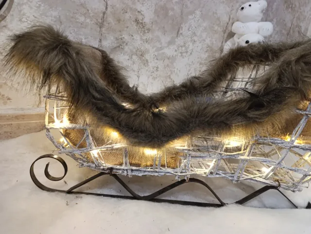 Trio decorativo com pelo e luz