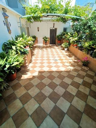 Casa adosada en venta en Alcalá la Real