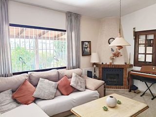 Chalet en venta en El Faro de Calaburra - Chaparral en Mijas