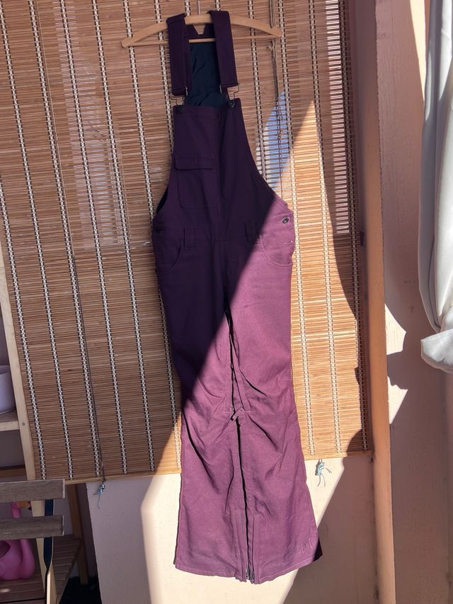 Traje para la nieve. Conjuto chaqueta y pantalon