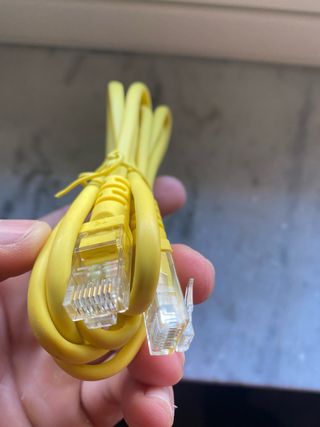 Cavo Ethernet giallo nuovo