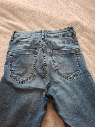 Pantalón vaquero pitillo Mango NOA 