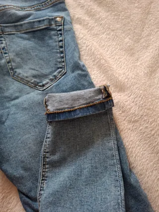 Pantalón vaquero pitillo Mango NOA 