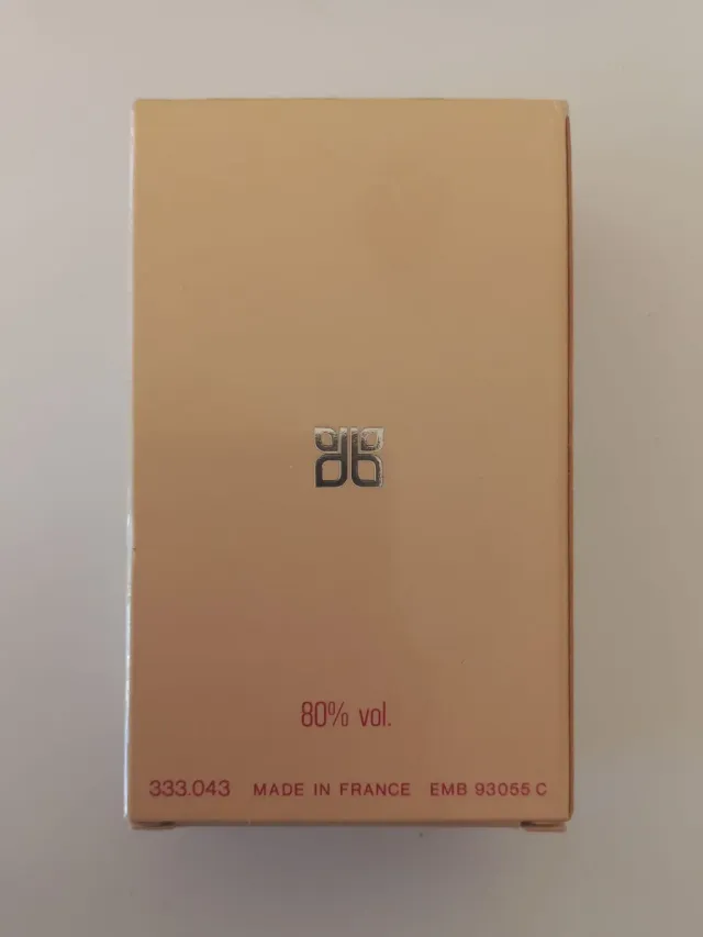 Evasion Parfum de Toilette Caja y Botella