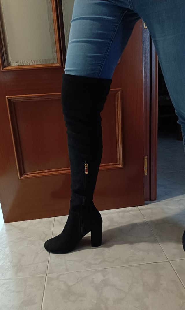 Botas altas negras
