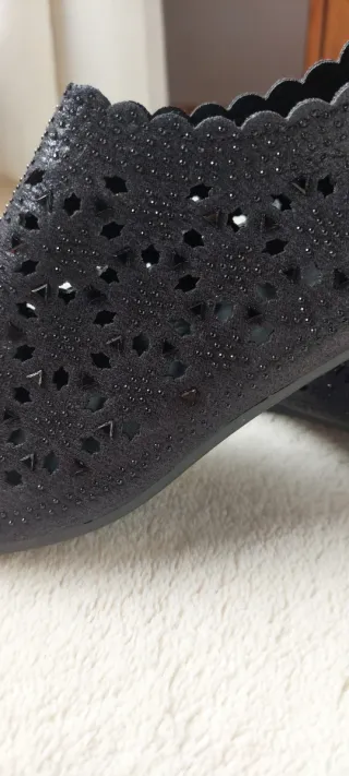 Botín negro mujer con pedrería