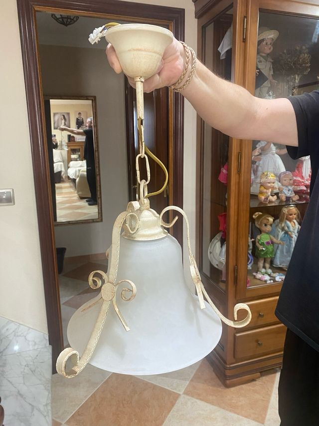 Lámpara de techo colgante de cristal y metal