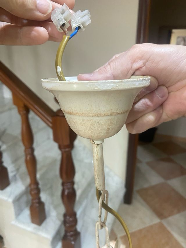 Lámpara de techo colgante de cristal y metal