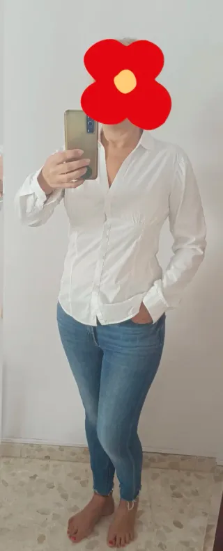 Blusa blanca de mujer