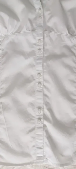 Blusa blanca de mujer