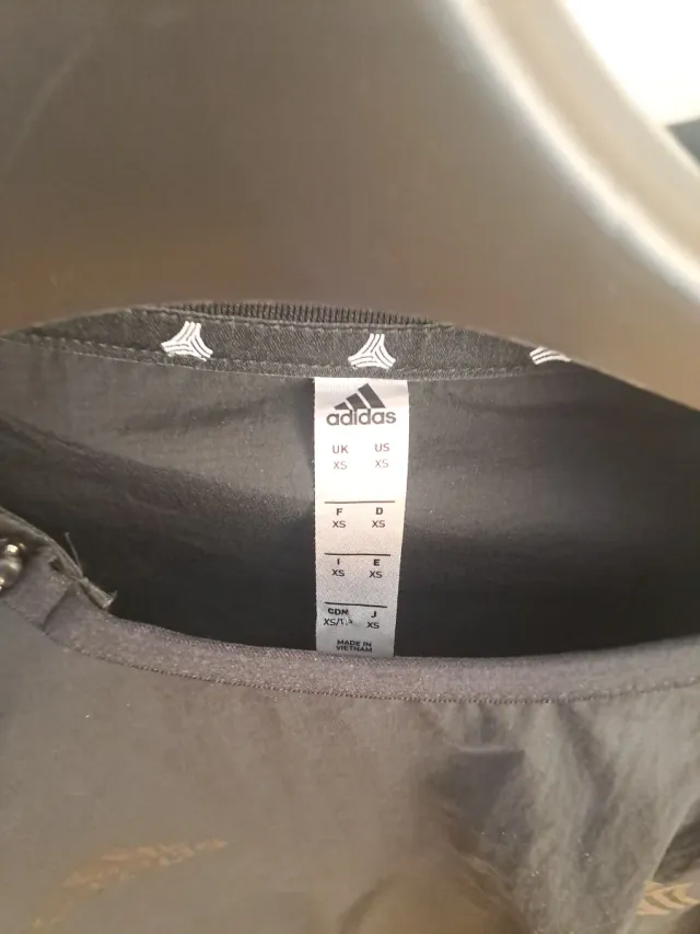 Cortavientos Adidas Negro y Rosa