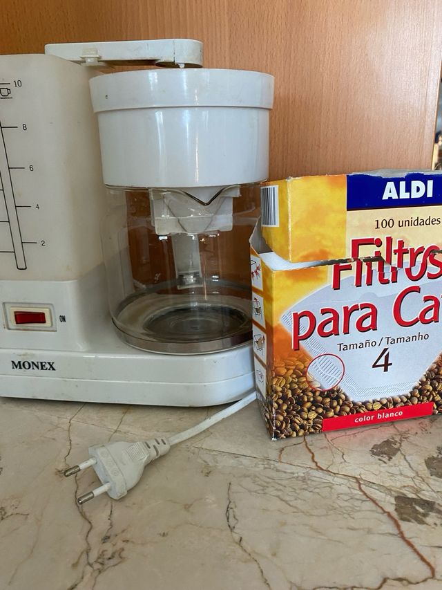 Cafetera Monex Blanca
