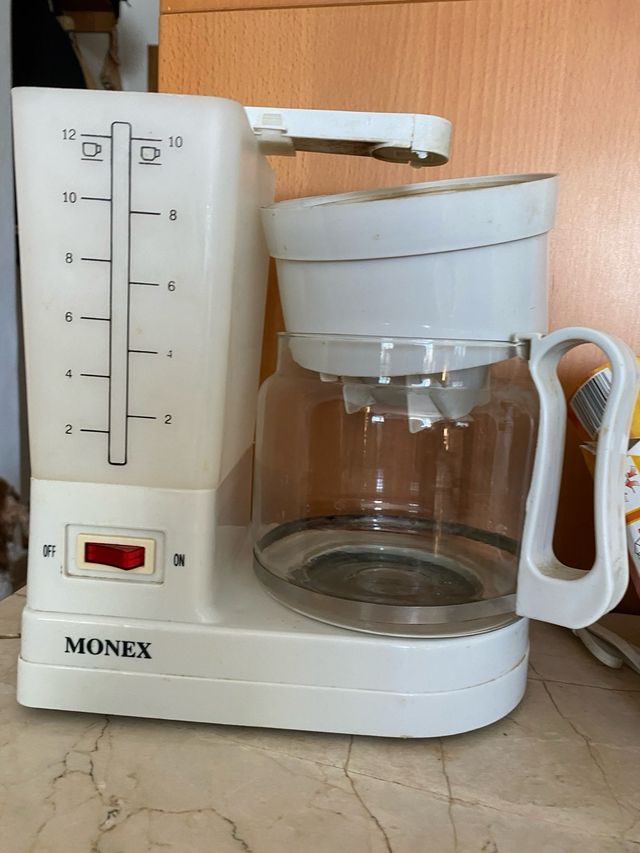 Cafetera Monex Blanca