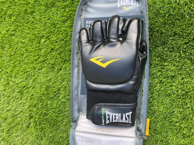 Guantes de Boxeo Everlast Negros
