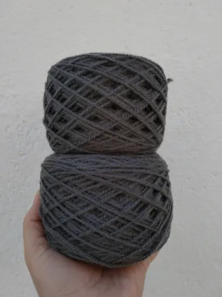 3 Ovillos Lana Acrílica Gris
