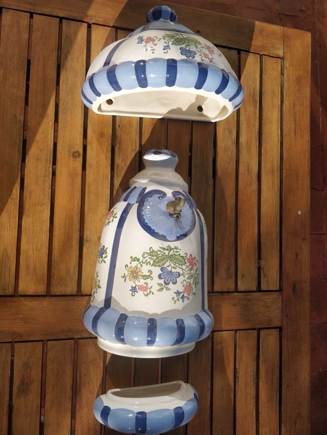 Fuente aguamanil cerámica azul y blanco