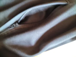 Chaqueta deportiva Adidas chico negra