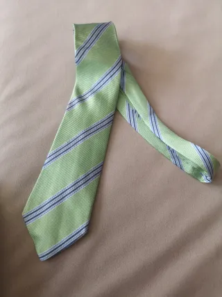 Corbata Seda Pierre Cardin Rayas Azuladas