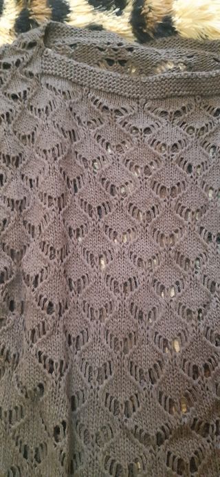 Jersey calado caqui. Talla M