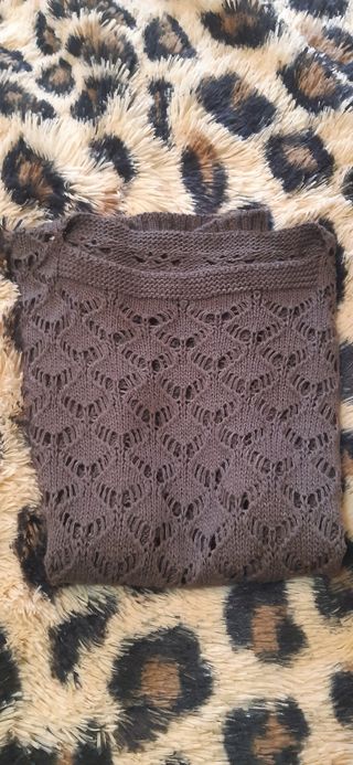 Jersey calado caqui. Talla M