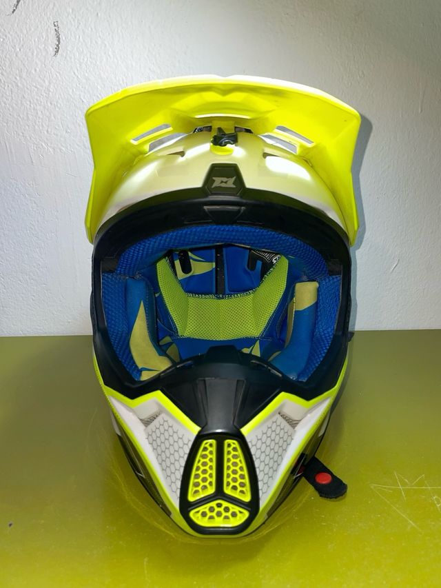 Casco Motocross AXIS Amarillo y Blanco