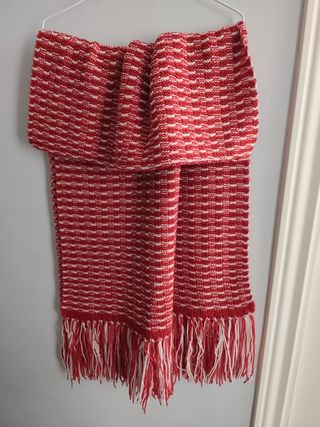 Chal Artesano rojo y blanco