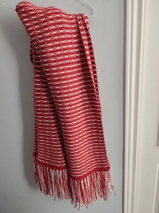 Chal Artesano rojo y blanco