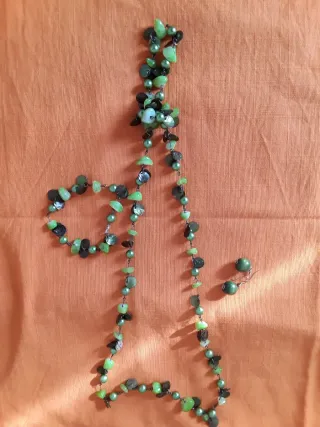 Bisutería Abalorios Collares y Pendientes