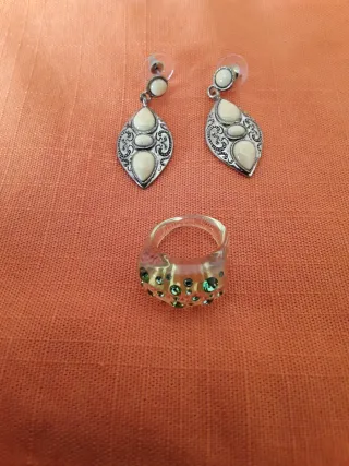 Bisutería Abalorios Collares y Pendientes