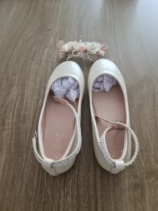 Zapatos Comunión y Adorno Pelo Talla 37.
