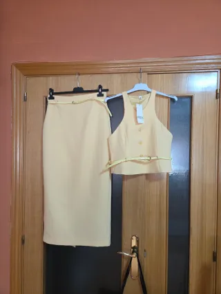 Conjunto Top y Falda Tubo Amarillo