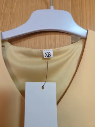 Conjunto Top y Falda Tubo Amarillo