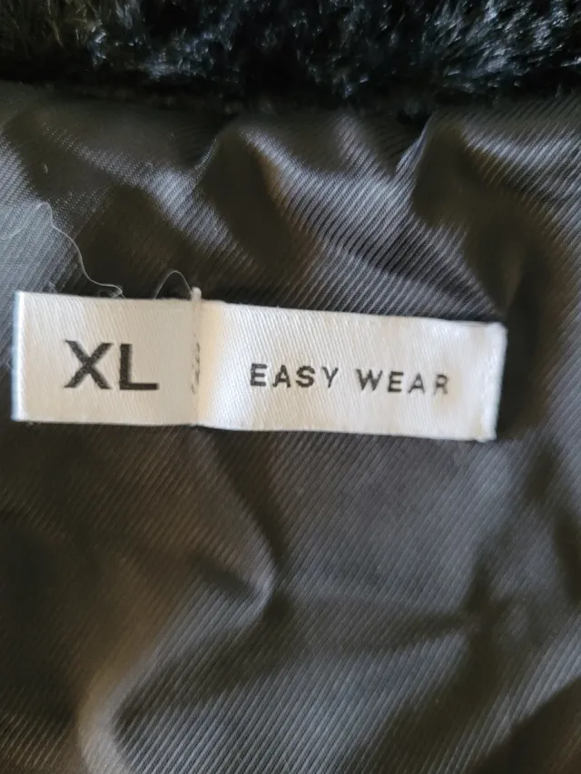 Abrigo pelo negro EASY WEAR talla XL