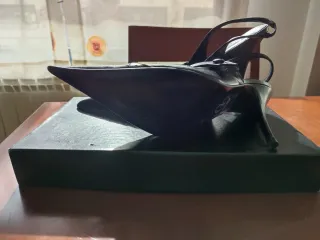 Zapatos de tacón Amparo Bernus negros