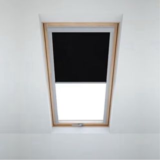 Cortina oscurante in tela e alluminio