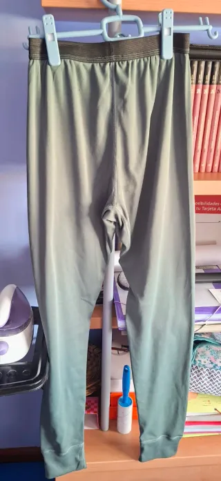 Traje interior caliente verde oliva talla M