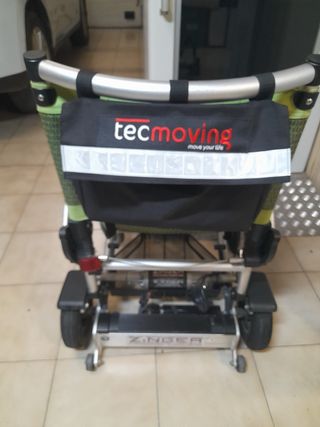 silla de ruedas Zinger color verde.
